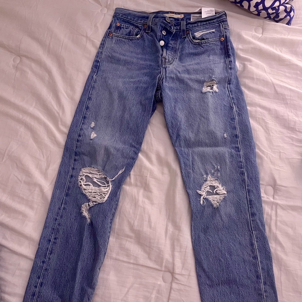 LEVIS JEANS - Picture 3 of 5